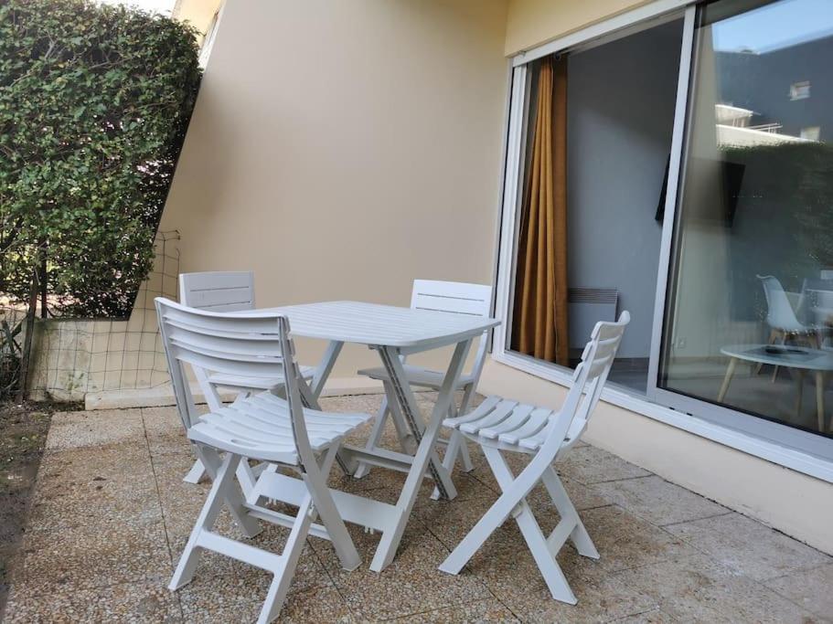 Appartement Acces Direct A La Plage Bernières-sur-Mer Kültér fotó